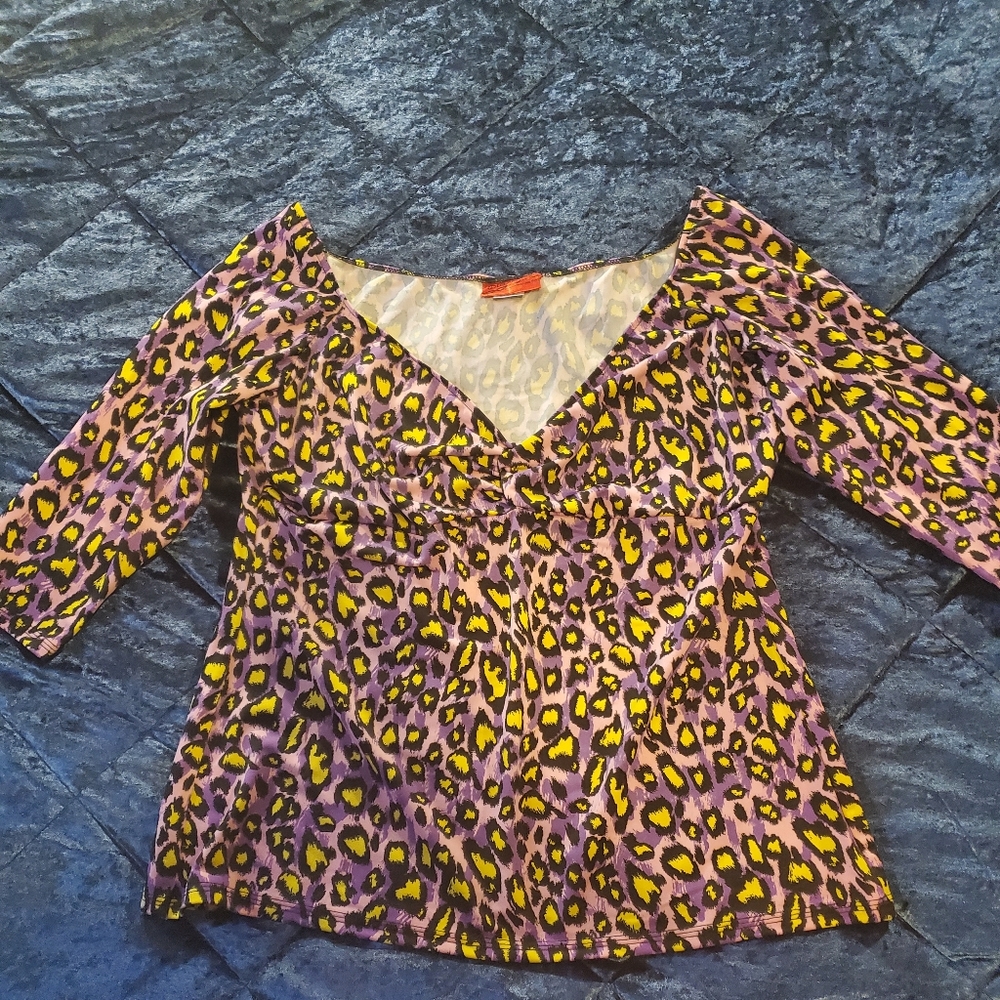 Deadly dames purple leopard 3/4 sleeve pin up top
